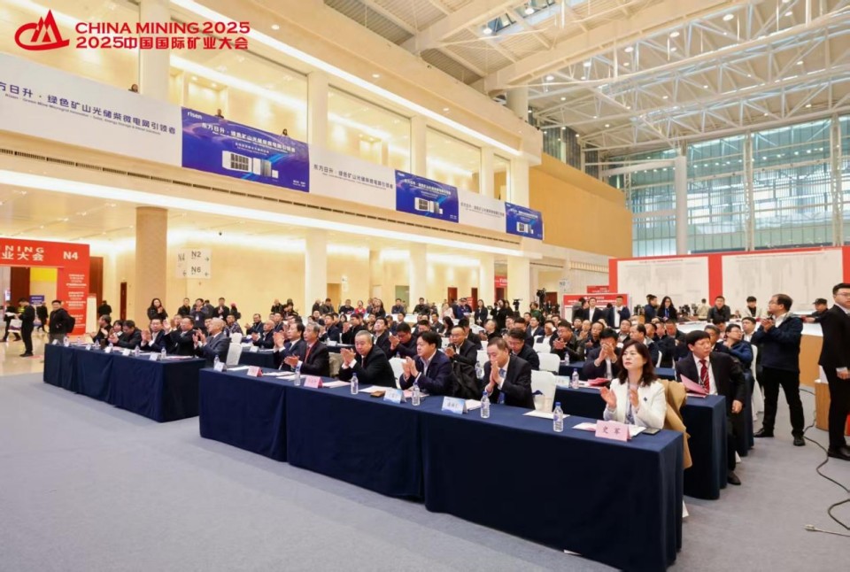 “地勘裝備能力提升的重大突破”！山河智能聯(lián)合中國煤炭地質總局發(fā)布T138車載鉆機