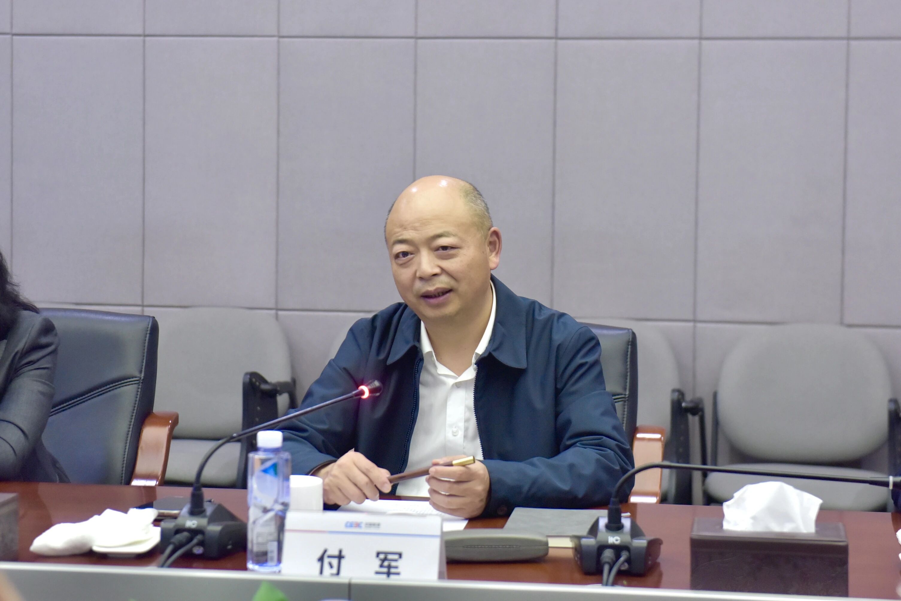 山河智能與易普力開展座談交流，譜寫互利共贏新篇章