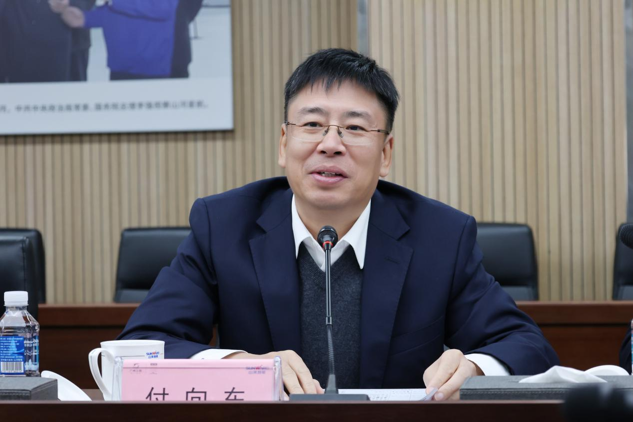 新礦投資集團(tuán)黨委書(shū)記、董事長(zhǎng)王漠到訪山河智能