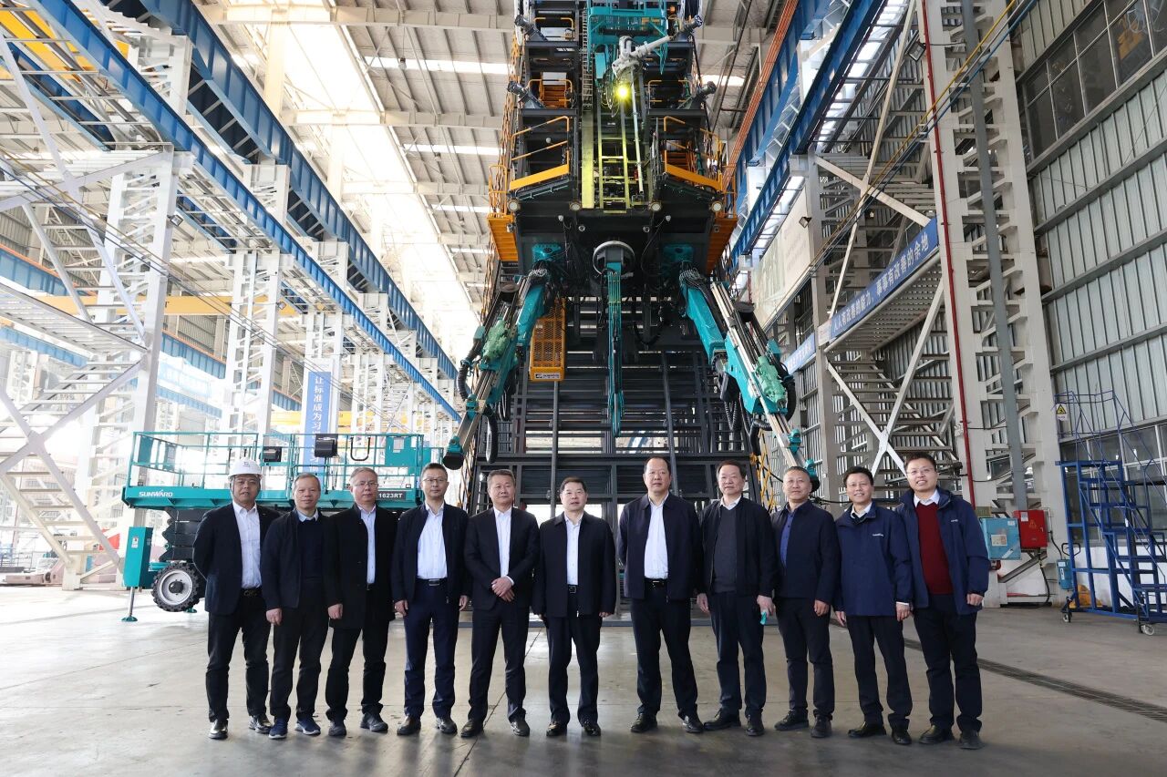 共謀合作、共贏發(fā)展！中國能建葛洲壩集團黨委書記、董事長譚華到訪山河智能