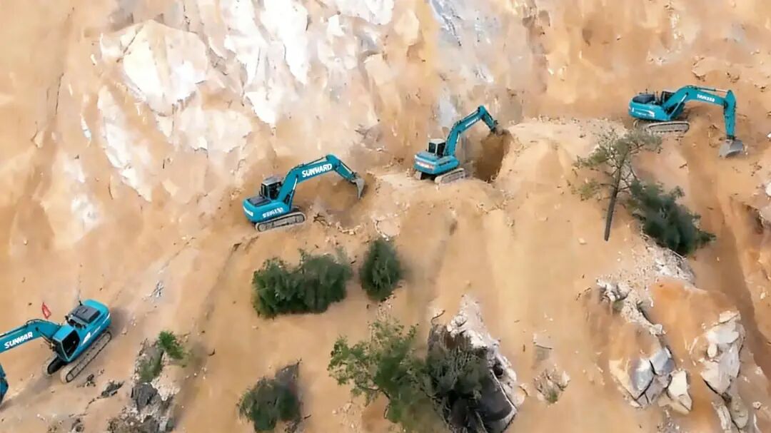 智能遙控挖掘機(jī)獲評湖南省制造業(yè)單項冠軍，彰顯山河智能創(chuàng)新實(shí)力